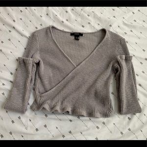 Cropped grey long sleeve v neck
